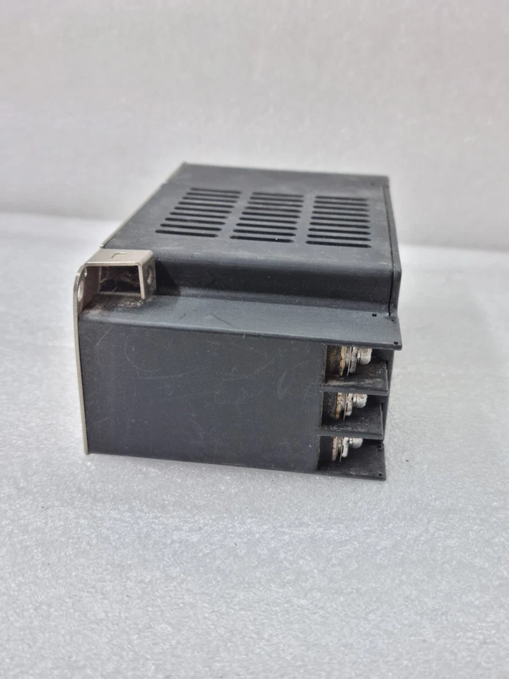 SOSHIN NF3030C-SVB EMI FILTER 500 VAC 30A 50/60Hz